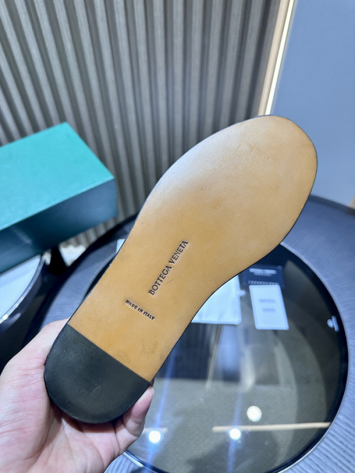 bo*te*ga Ve*ne*ta sneaker copshpe bv-54