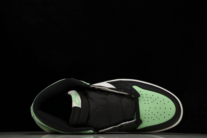 air jordan 1 high og green glow dz5485-130