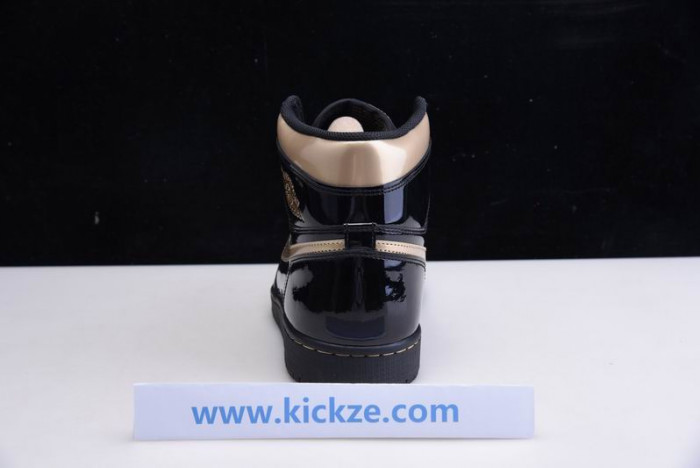 jordan 1 retro high black metallic gold (2020) - 555088-032