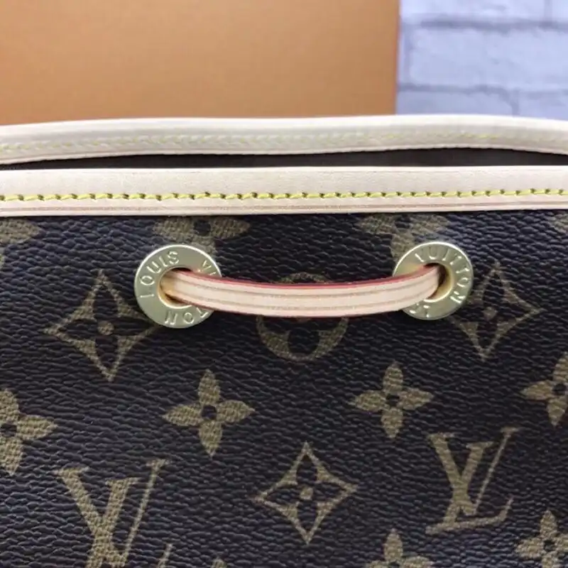LV Bags 1906BL0144