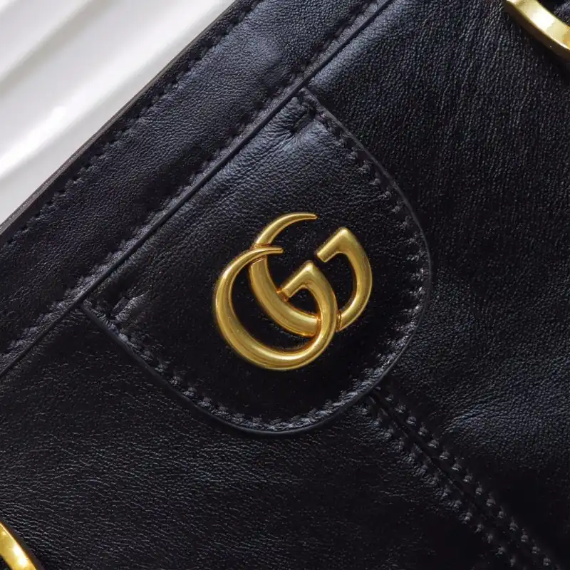 G*u*i bags 19b57g0105