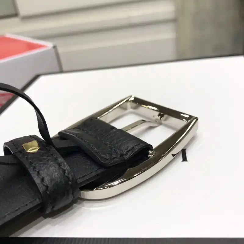 G*u*i s belte 19xia0051