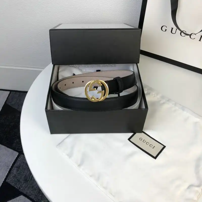 G*u*i s belt 2009xf0028