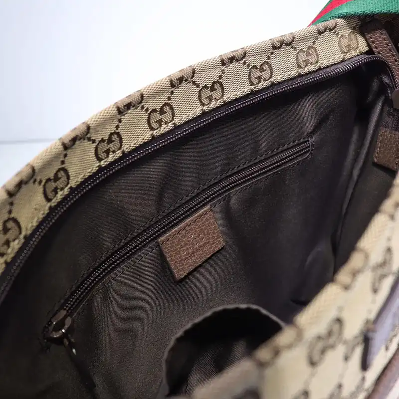 G*u*i crossbody bags 19gm0065