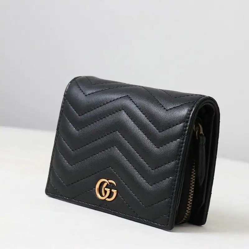 G*u*i bags 20b570307