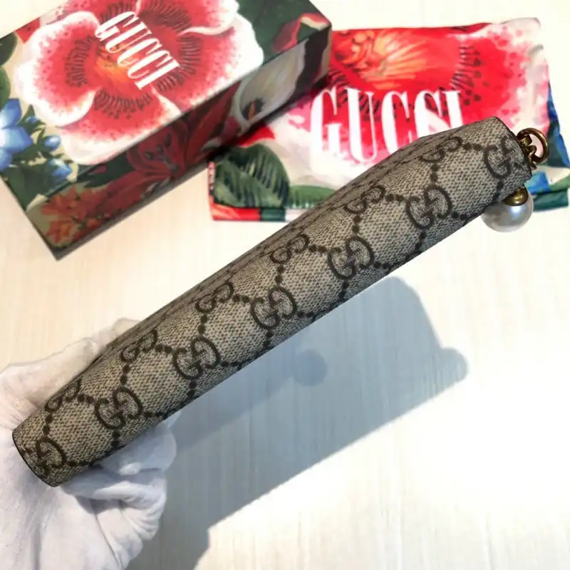 G*u*i bags 20guc0211