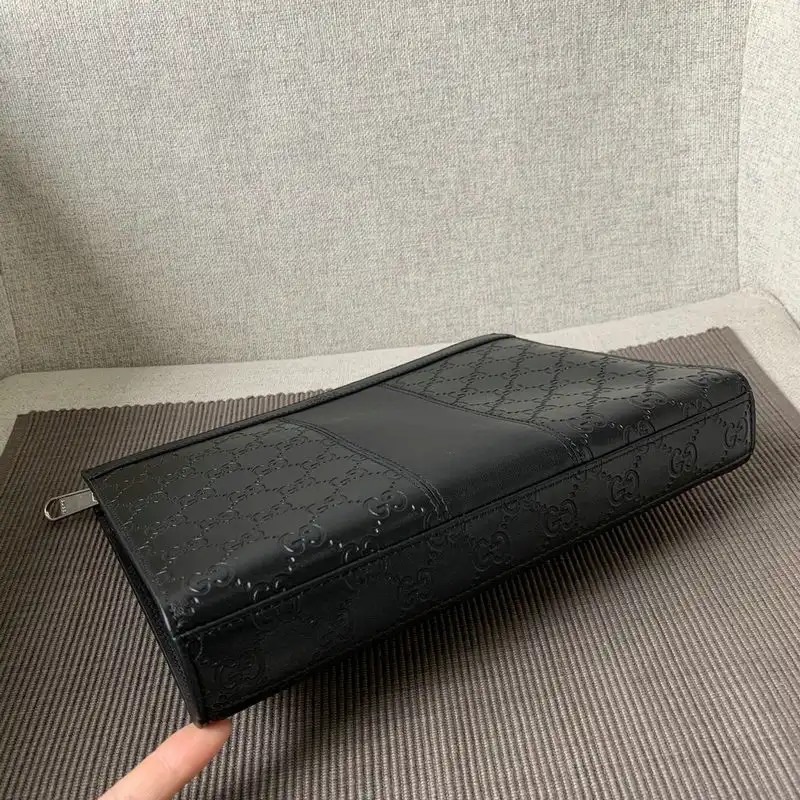 G*u*i bags 2104dj0111