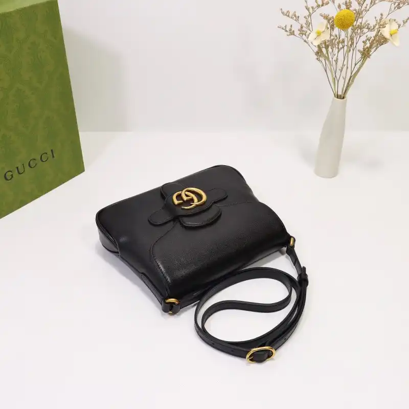 G*u*i s bags 2108dj0089