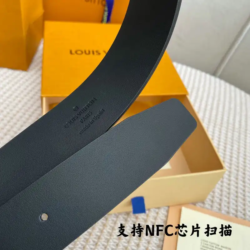LV Belts 2204XA0144