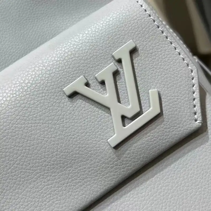LV Bag 2205HT0003