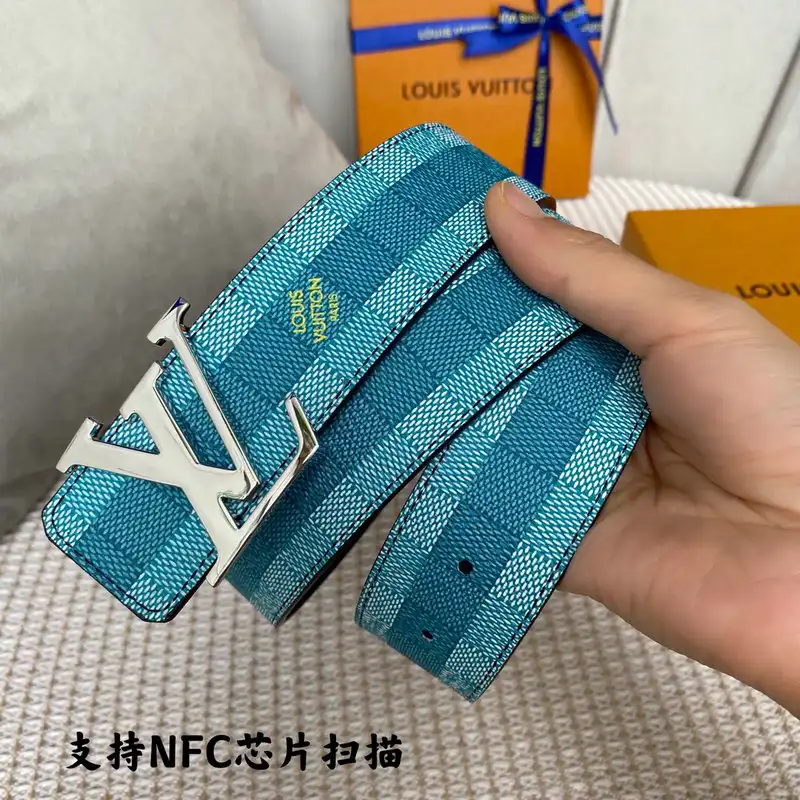LV Belts 2207XF0093