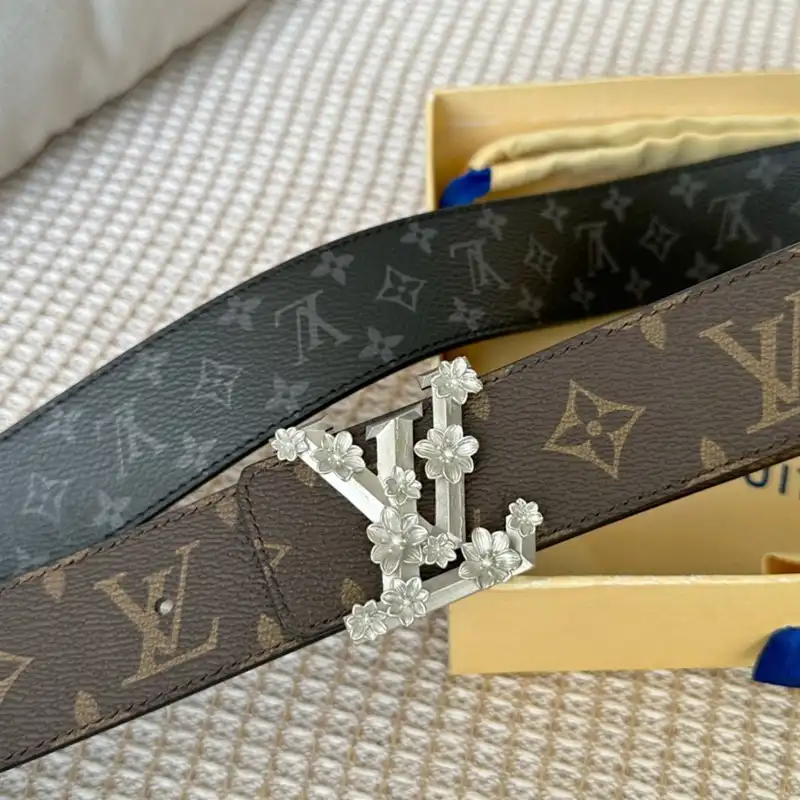 LV Belts 2210XA0085