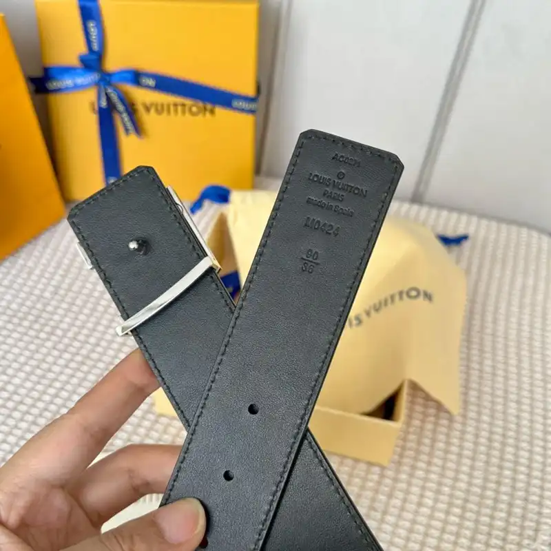 LV Belts 2301XF0027