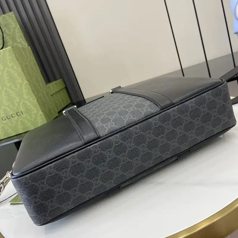 G*u*i bags 2407yz0280