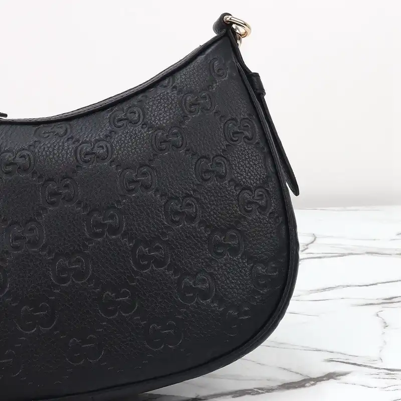 G*u*i bags 2410ya0193