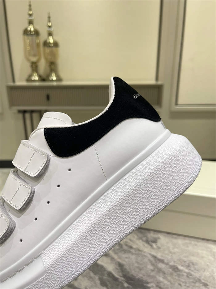 Seasonal Alexander McQueen Oversized 2581