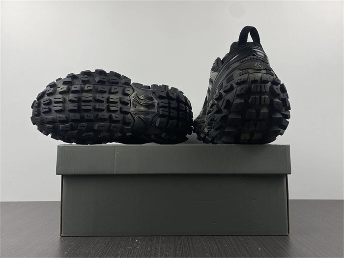 BLCG DEFENDER BLACK  685613 W2RA6 UrbanChic 4456