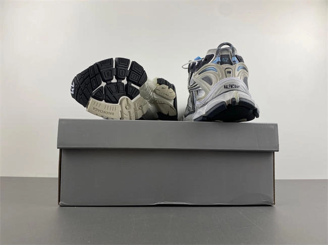 TechFriendly Balenciaga 772774-W3RNY- 4294