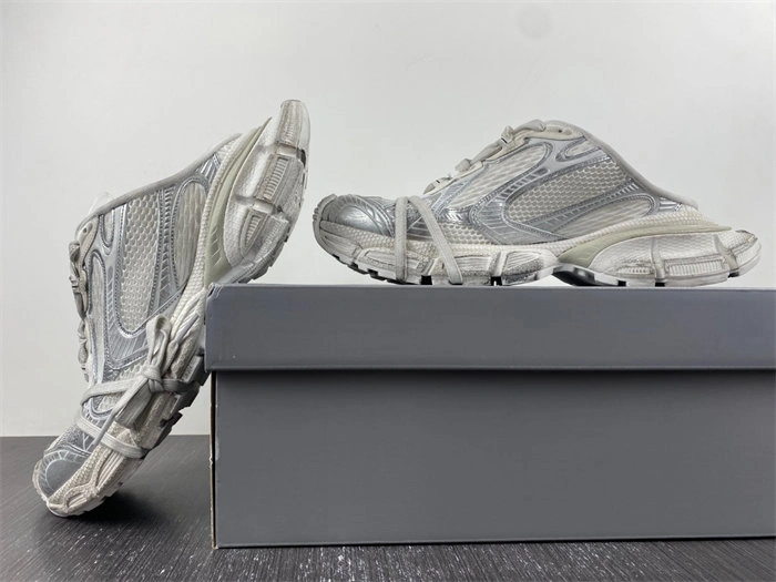 Balenciaga 742672 W3XL1 Chic 4386