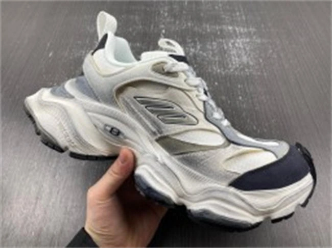 Balenciaga 785756 W2MV1 HighPerformance 4359