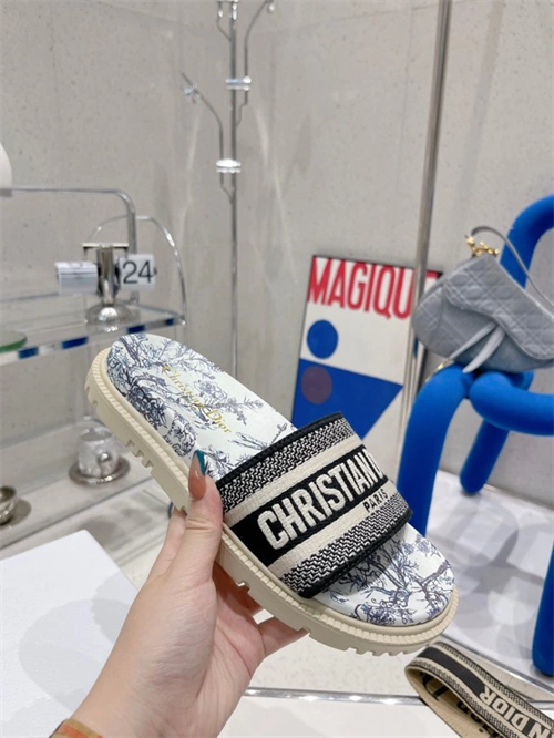 Dio Slipper Compact 5811