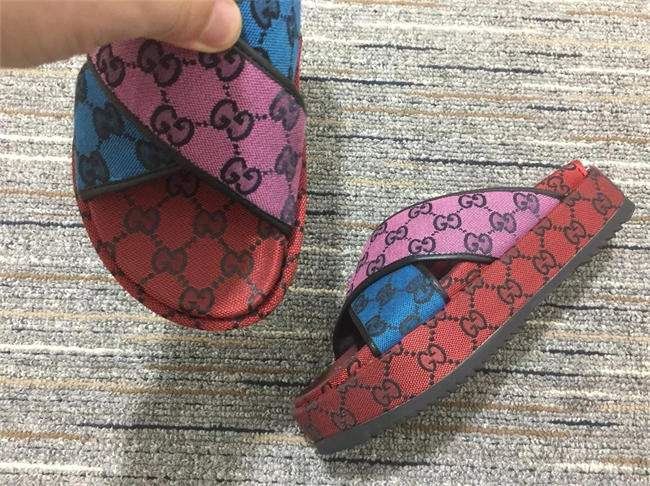 G*u*i side women trendsetting 477