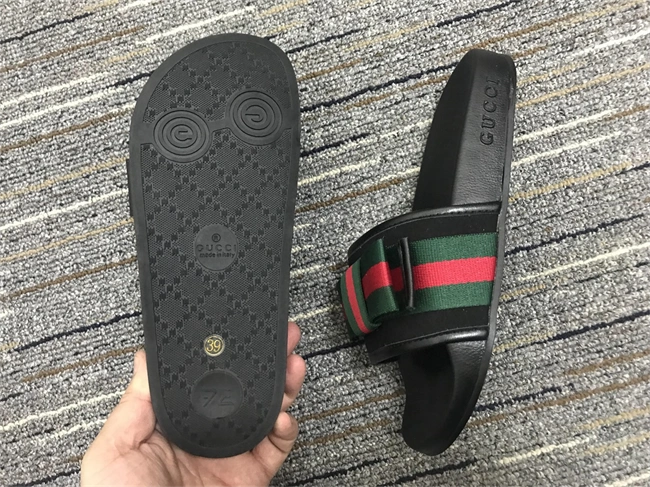 G*u*i slide elegant 371