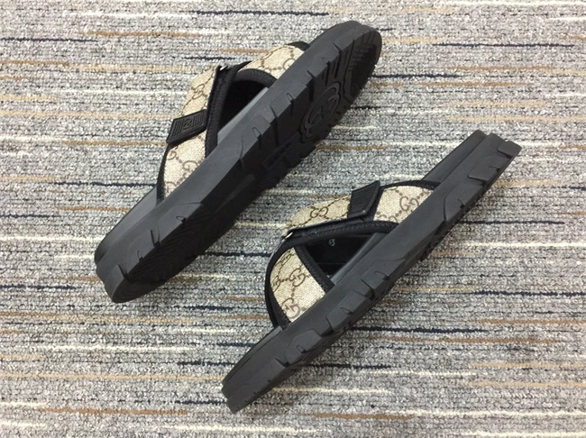 breathable G*u*i slide 422