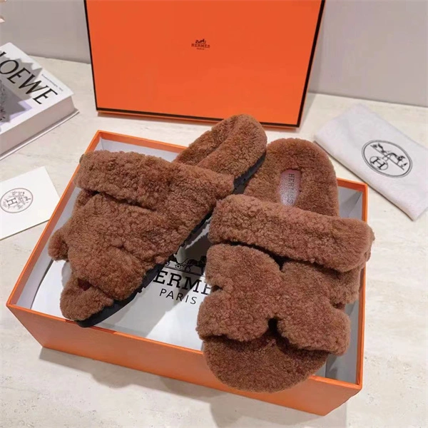 Efficient H Slipper 2380