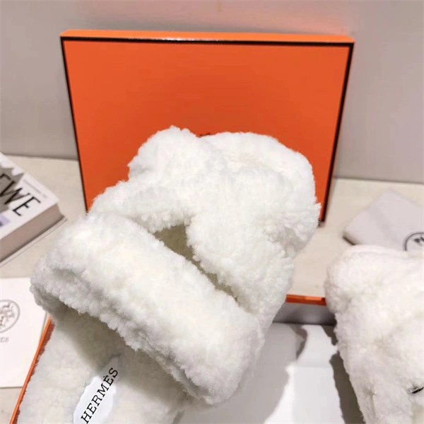 Efficient H Slipper 2380