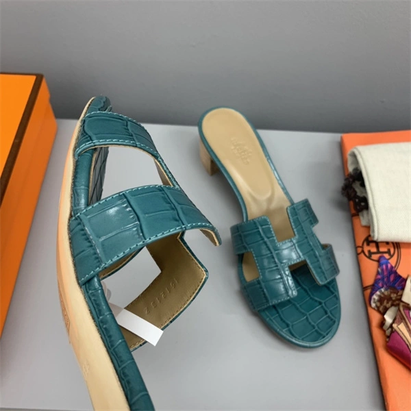 Timeless H Slipper 2385