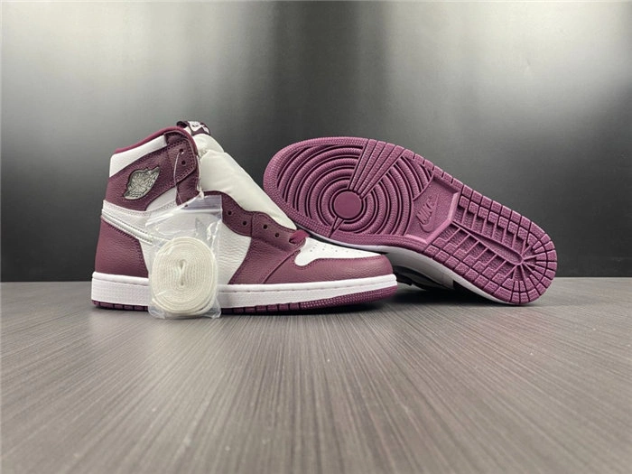 Jordan1 Retro OG Bordeaux 555088- WrinkleFree 3717
