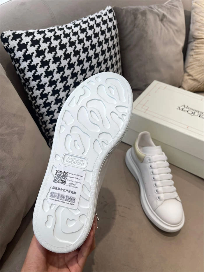 Mc Queen Stretchable 2529