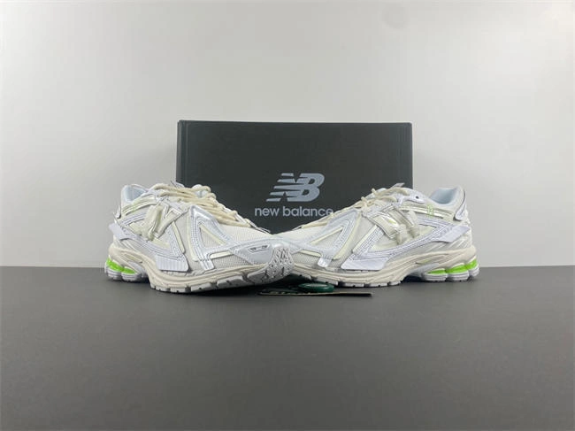 New Balance White light green U1906AE Cozy 5823