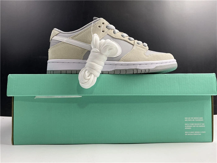 Nike SB Dunk Low Summit White Wolf Grey AR0778- TravelReady 4924