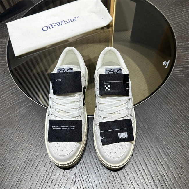 GoAnywhere Off-White Sneaker 3101