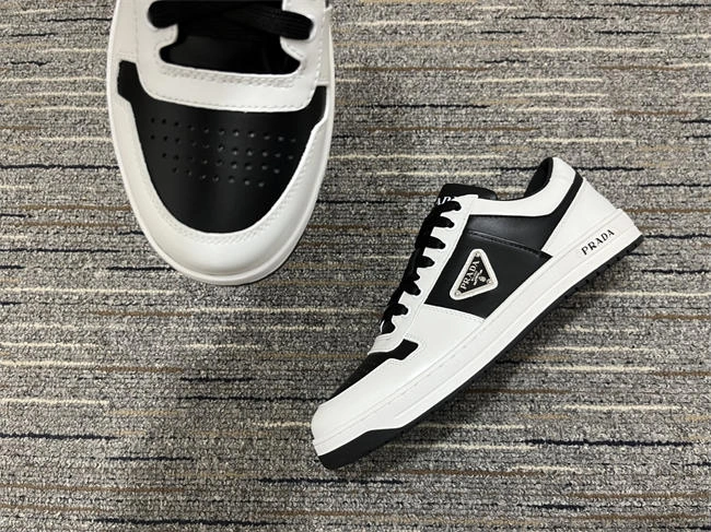 Prada Leather Sneaker Fashionable 3307