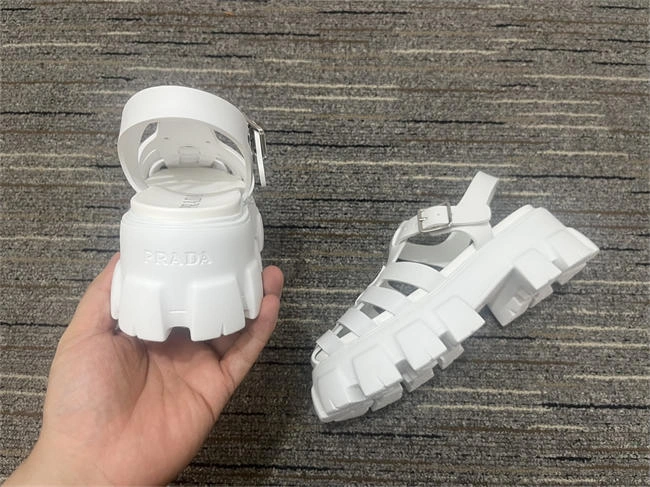 Prada Slipper FashionForward 3342