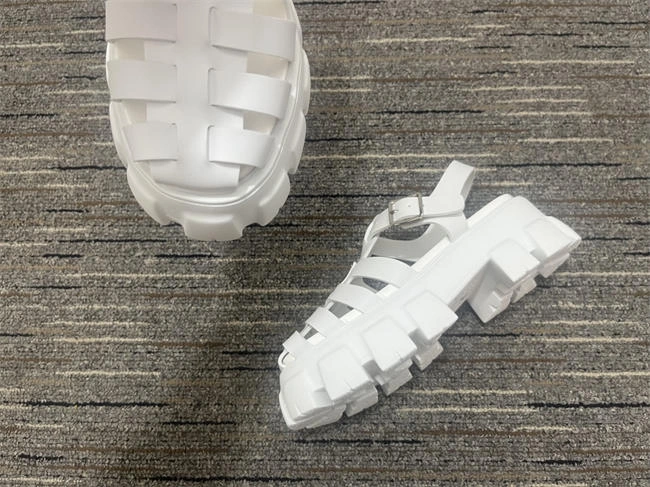 Prada Slipper FashionForward 3342