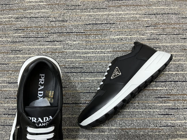 Prada Sneaker SunProtective 3370
